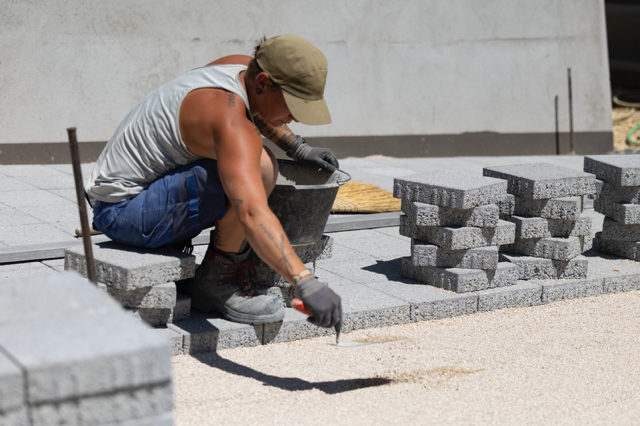Laying paving stones for a Horizon Vert outdoor project
